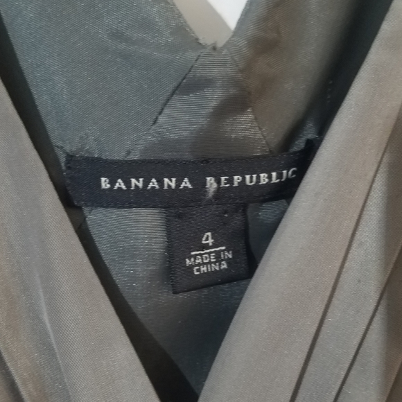 Banana republic silk silver gray dress - Picture 10 of 16